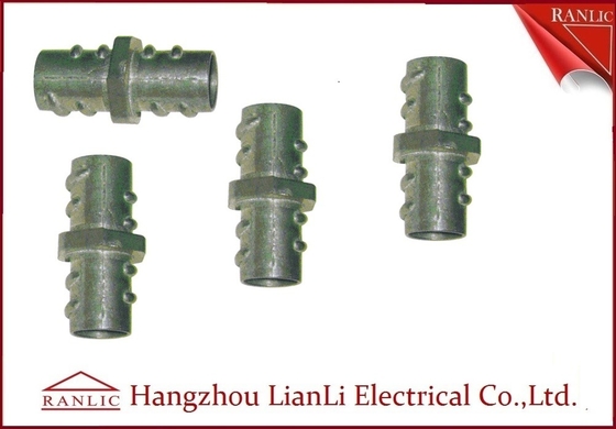中国 1/2」3/4&quot;は連結の適用範囲が広い水路の付属品、注文の通された管付属品をねじで締める サプライヤー