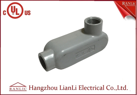 中国 UL標準的なポリ塩化ビニールはねじによってアルミニウムLLの水路ボディ、灰色色に塗った サプライヤー